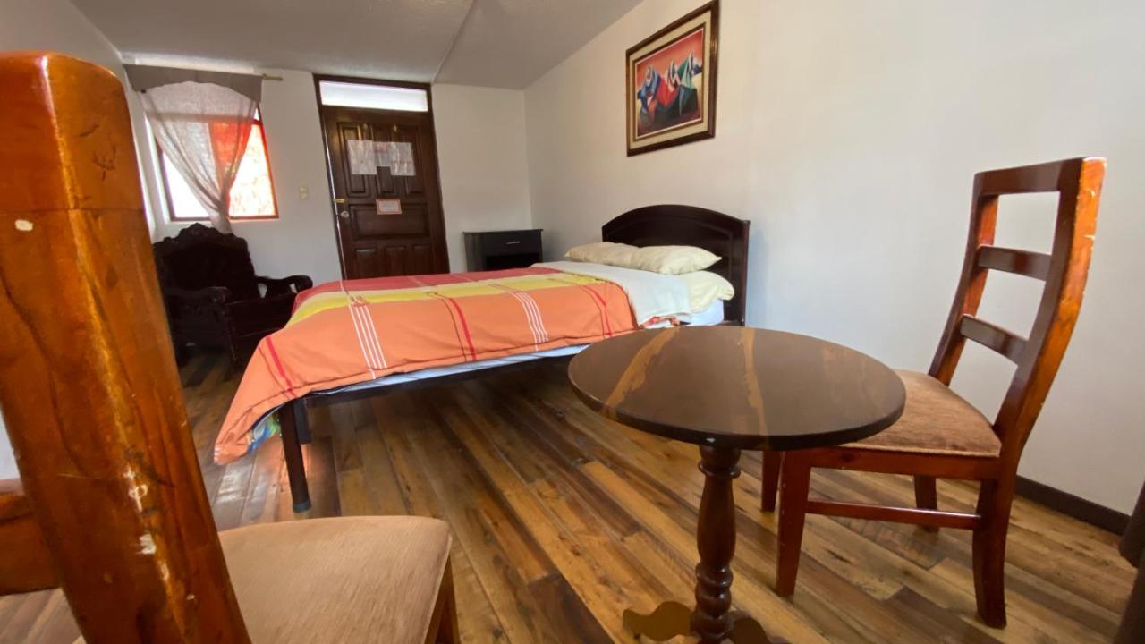 Hostal La Guayunga Rooftop Quito Ngoại thất bức ảnh