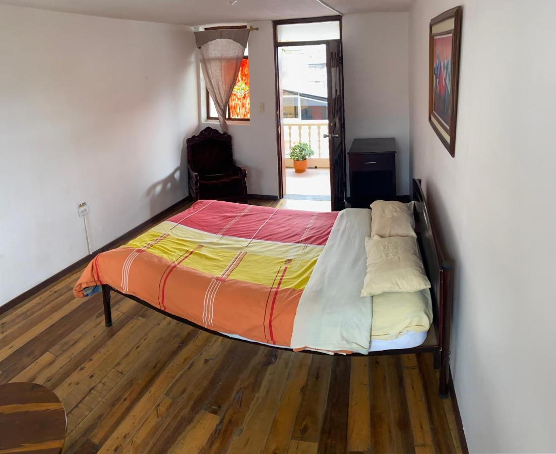 Hostal La Guayunga Rooftop Quito Ngoại thất bức ảnh