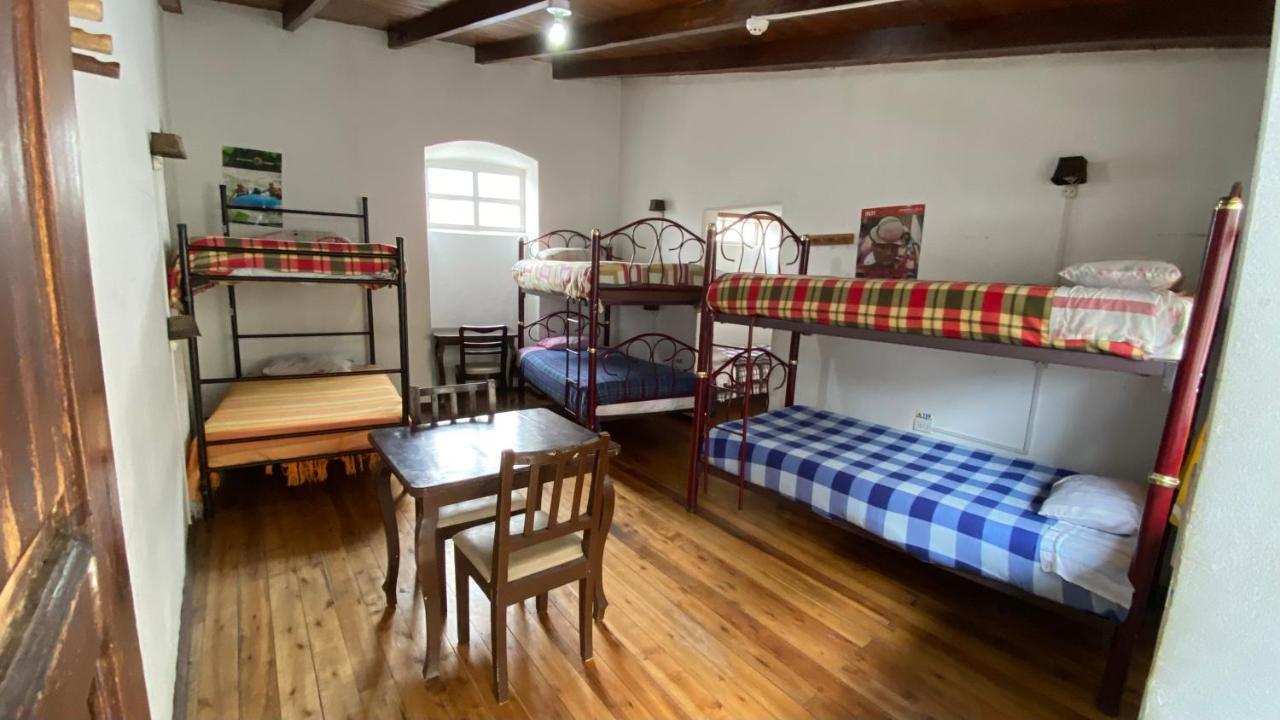 Hostal La Guayunga Rooftop Quito Ngoại thất bức ảnh