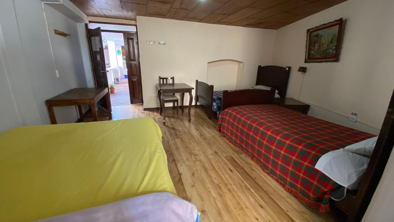 Hostal La Guayunga Rooftop Quito Ngoại thất bức ảnh