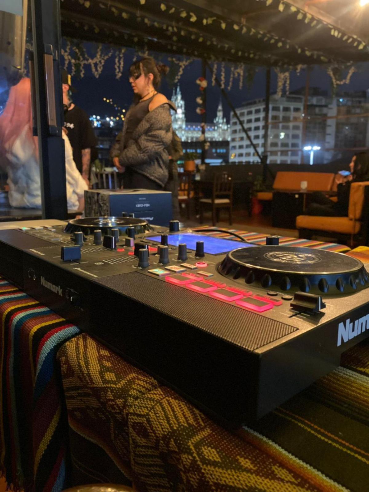 Hostal La Guayunga Rooftop Quito Ngoại thất bức ảnh